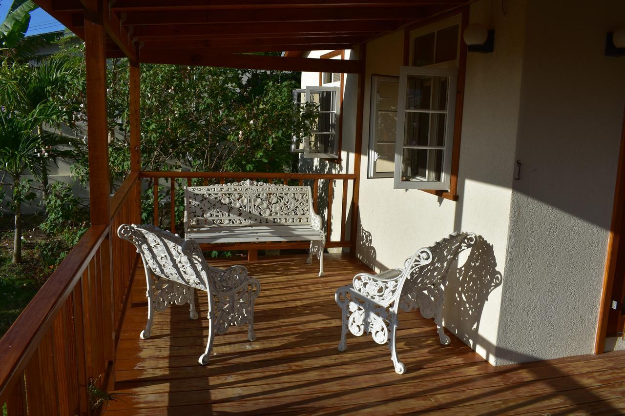 The Pool House Villa Saint Philip Bagian luar foto